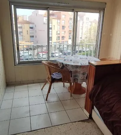 Et Parking Prive Bord De Mers *