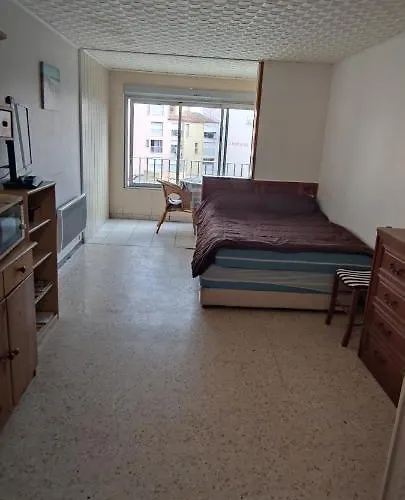 Et Parking Prive Bord De Mers *